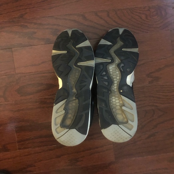 Puma R698 Running Shoes - Picture 3 of 3